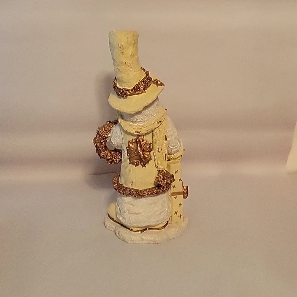Snowman Statue